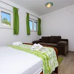Tatinja Apartment