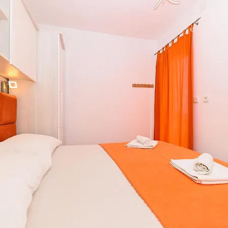Tatinja Lägenhet Trogir