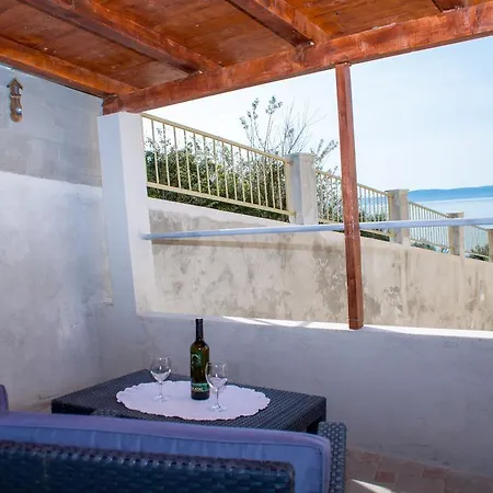 Διαμέρισμα Tatinja *