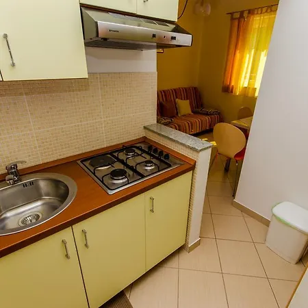 Tatinja Lägenhet Trogir